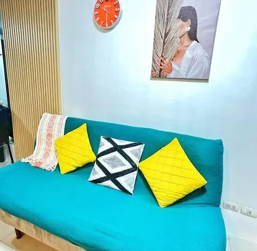 Nara Homes At Palm Tree In Front Of Naia Terminal 3 Apartment *