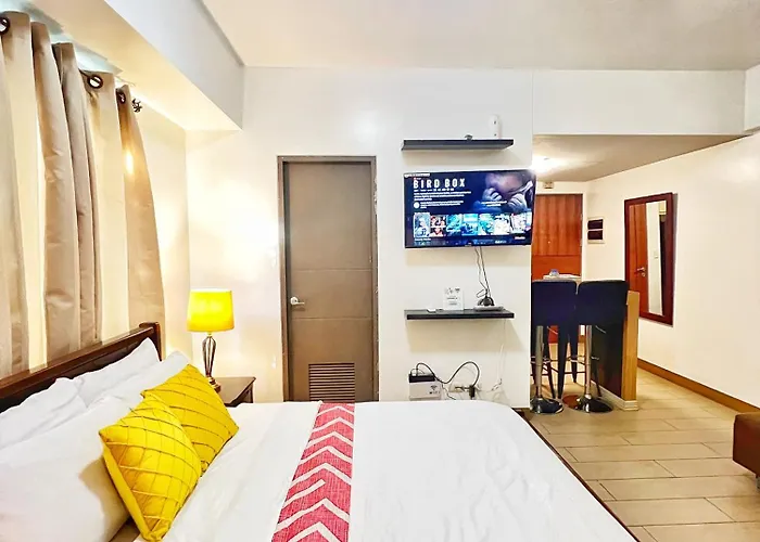 Nara Homes At Palm Tree In Front Of Naia Terminal 3 Apartment *